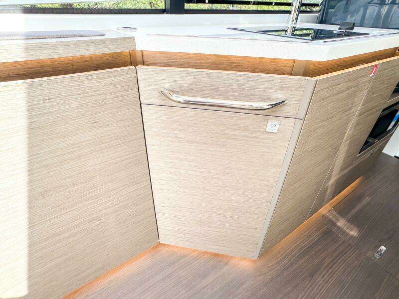 38ft Wellcraft Yacht For Sale