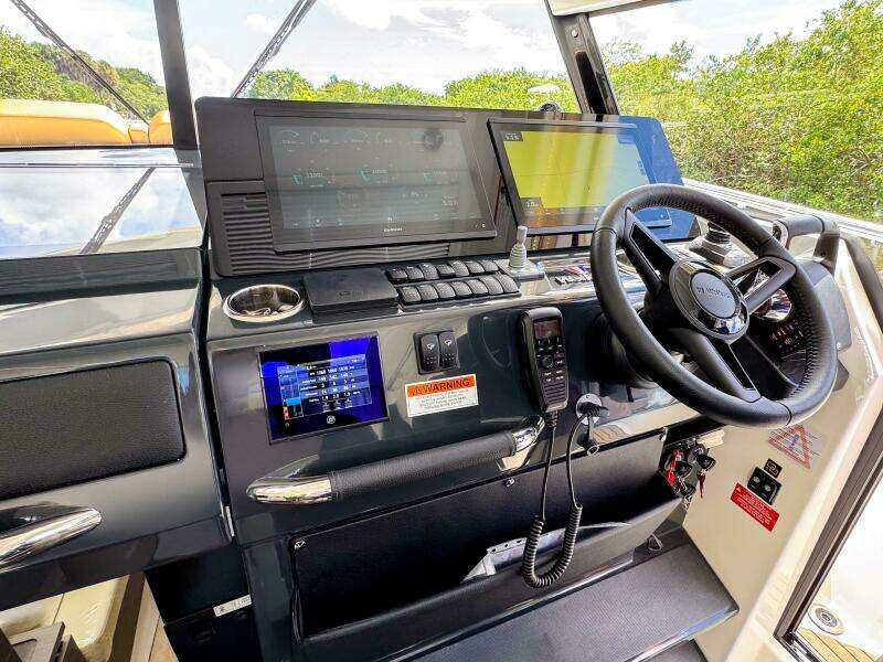 38ft Wellcraft Yacht For Sale