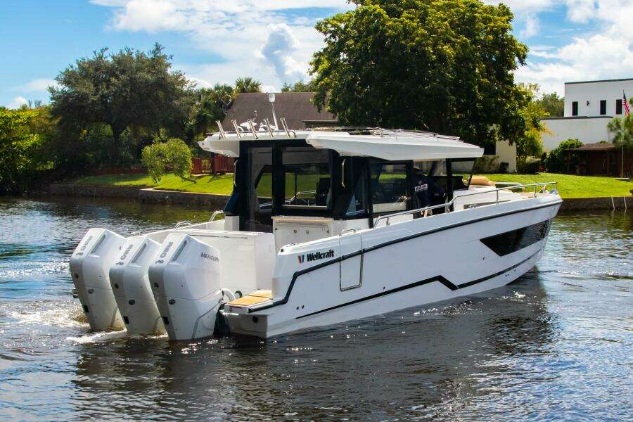 38ft Wellcraft Yacht For Sale