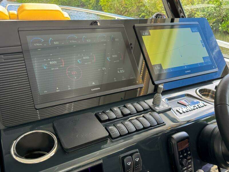 38ft Wellcraft Yacht For Sale