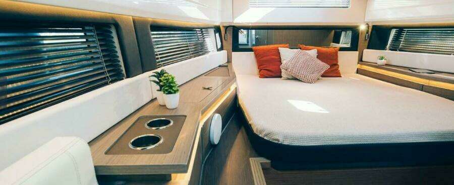 38ft Wellcraft Yacht For Sale