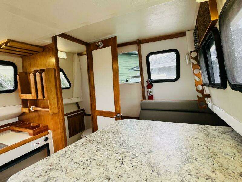 Salt Shaker 26ft Skipjack Yacht For Sale