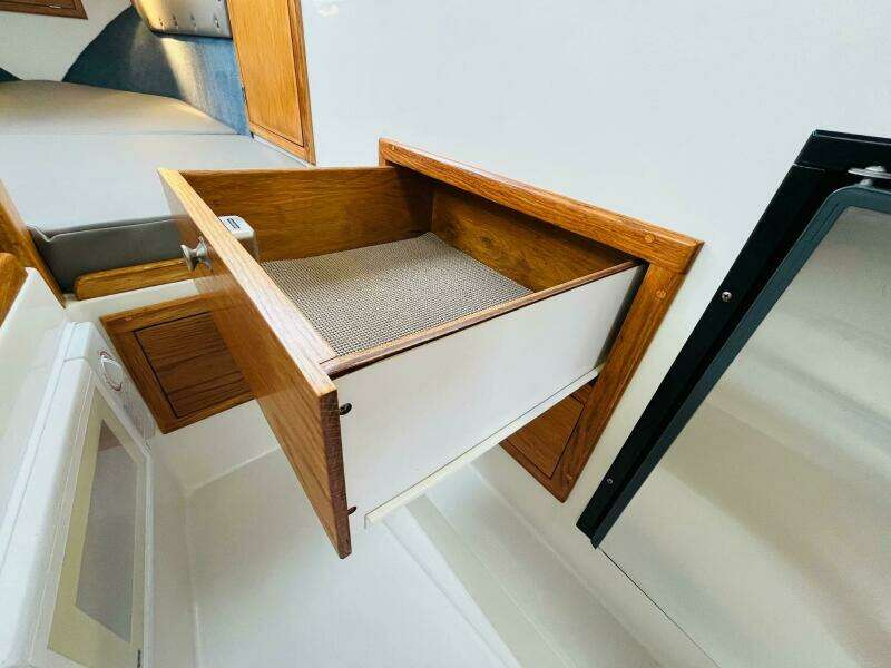 Salt Shaker 26ft Skipjack Yacht For Sale