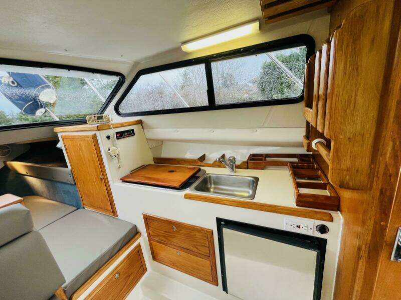 Salt Shaker 26ft Skipjack Yacht For Sale