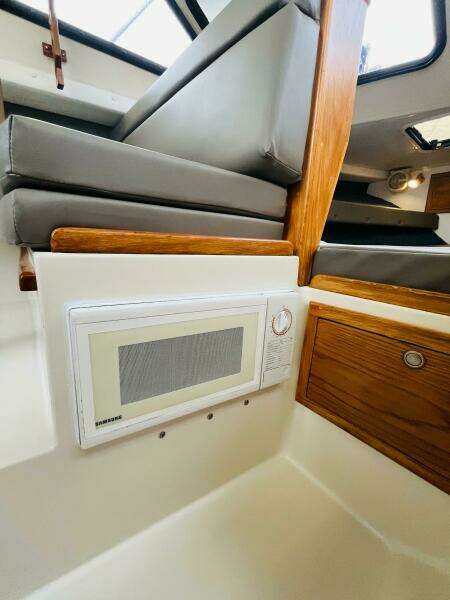 Salt Shaker 26ft Skipjack Yacht For Sale