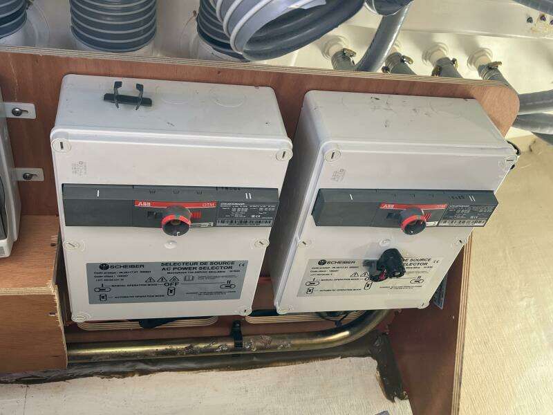 Fat Bottom Girl 46ft Beneteau Yacht For Sale