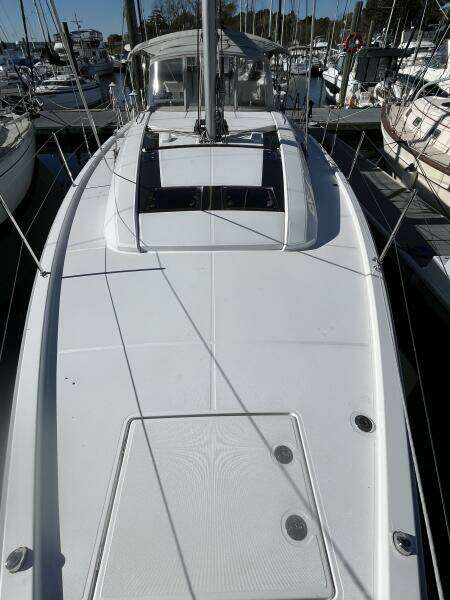 Fat Bottom Girl 46ft Beneteau Yacht For Sale