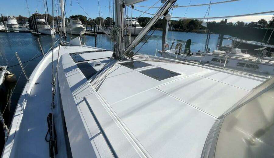 Fat Bottom Girl 46ft Beneteau Yacht For Sale