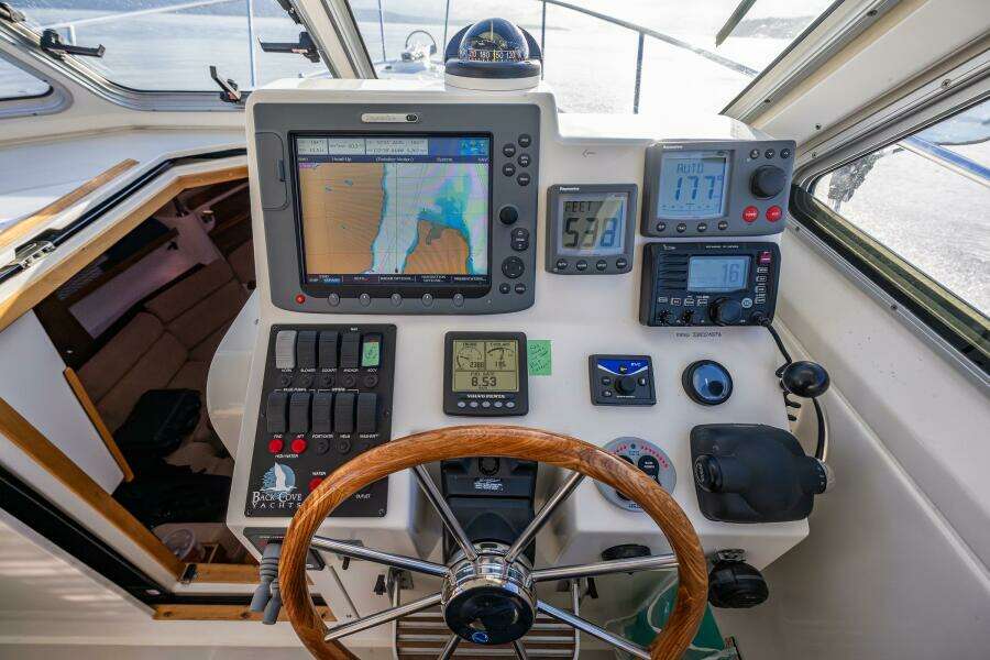 HA KIN 33ft Back Cove Yacht For Sale