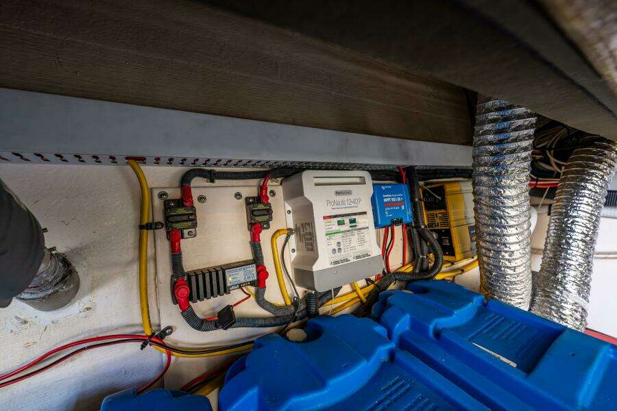 HA KIN 33ft Back Cove Yacht For Sale