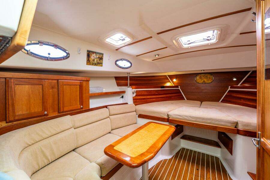 HA KIN 33ft Back Cove Yacht For Sale