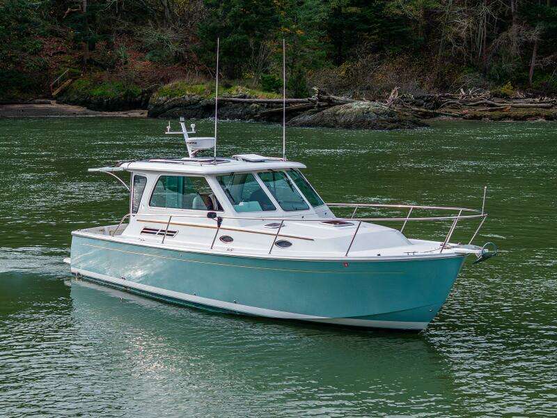 HA KIN 33ft Back Cove Yacht For Sale