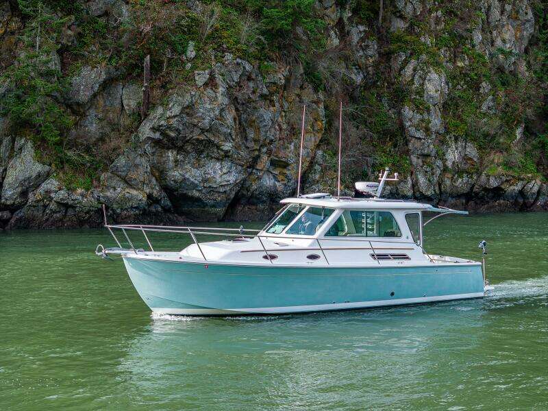 HA KIN 33ft Back Cove Yacht For Sale