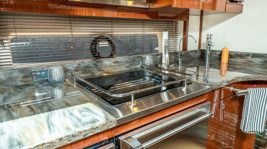 61ft Sea Ray Yacht For Sale 61ft Sea Ray Yacht For Sale