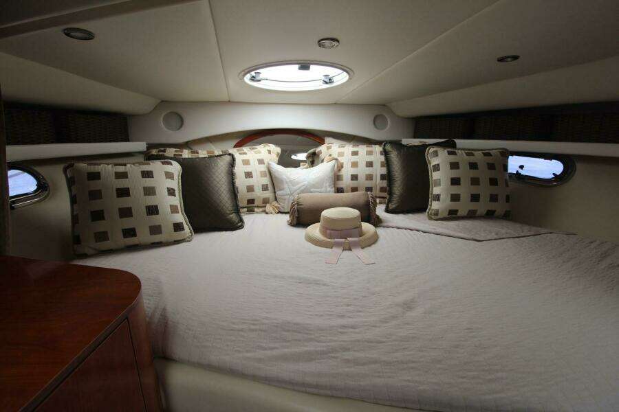 34ft Four Winns Yacht For Sale 34ft Four Winns Yacht For Sale