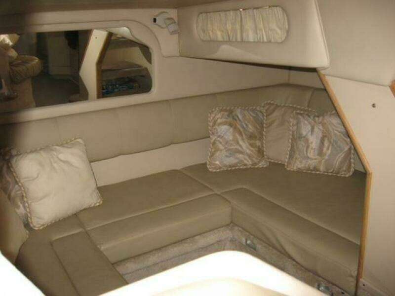 33ft Sea Ray Yacht For Sale