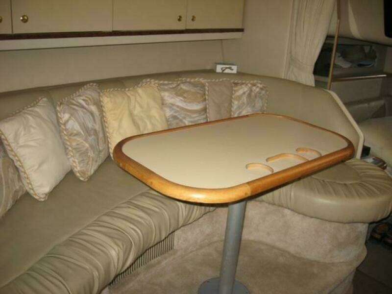 33ft Sea Ray Yacht For Sale