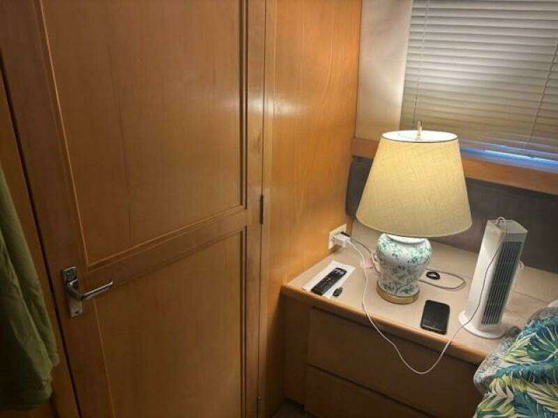 The Perfect Melody 36ft Carver Yacht For Sale