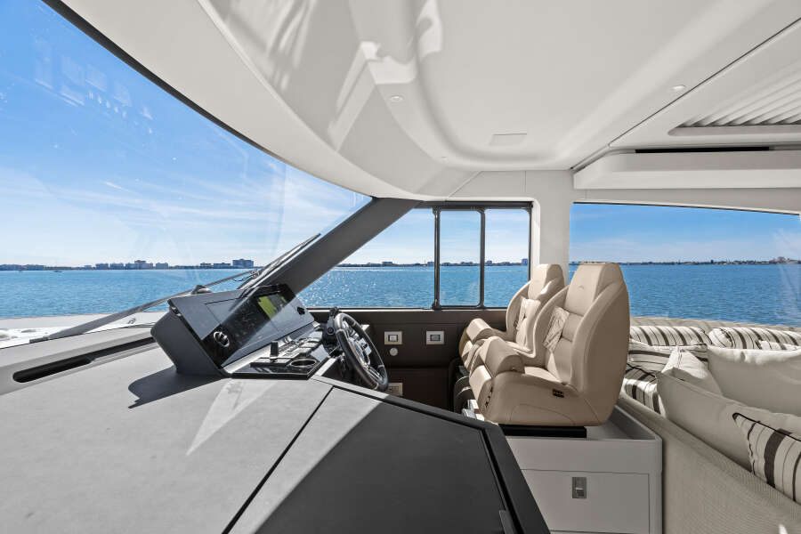 57ft Azimut Yacht For Sale