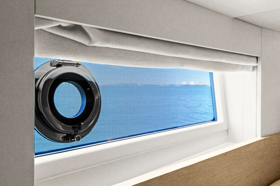 57ft Azimut Yacht For Sale