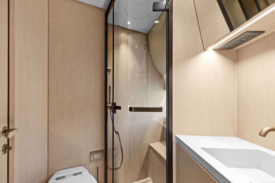 57ft Azimut Yacht For Sale