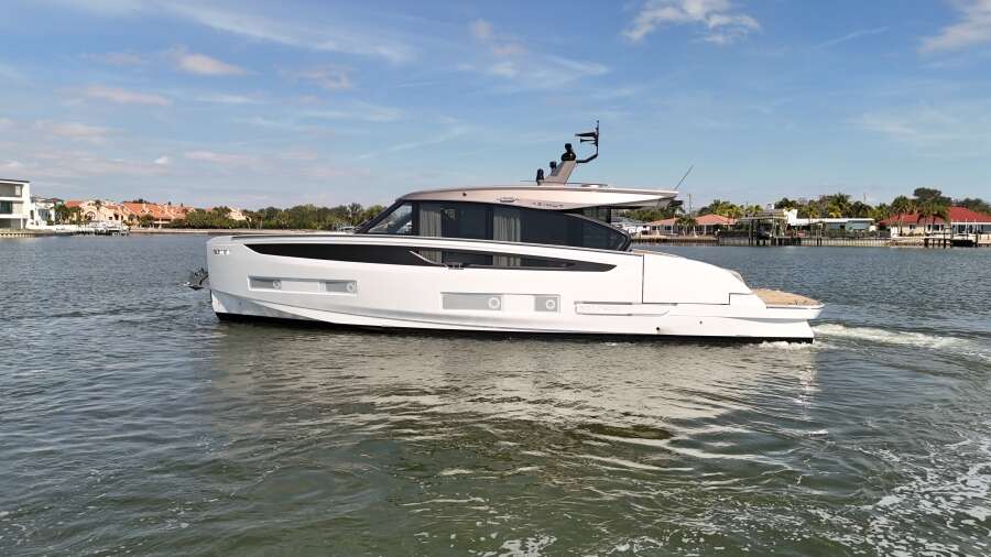 57ft Azimut Yacht For Sale 57ft Azimut Yacht For Sale