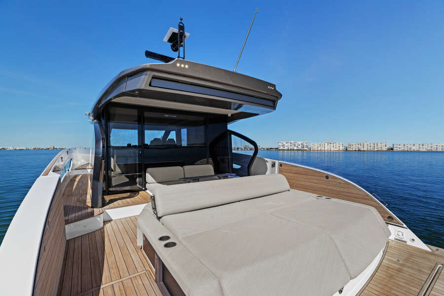 57ft Azimut Yacht For Sale