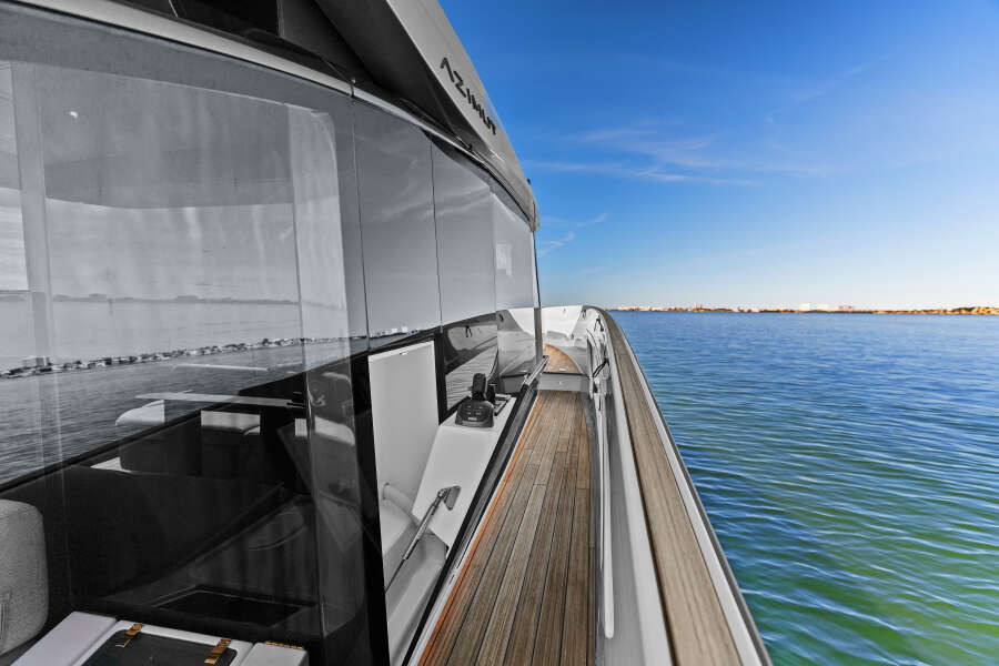 57ft Azimut Yacht For Sale