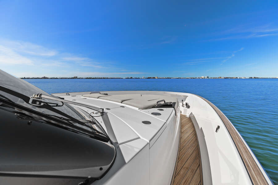 57ft Azimut Yacht For Sale