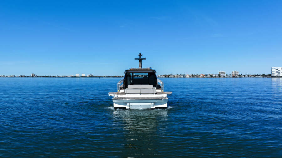 57ft Azimut Yacht For Sale