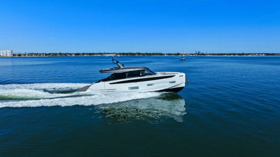 57ft Azimut Yacht For Sale