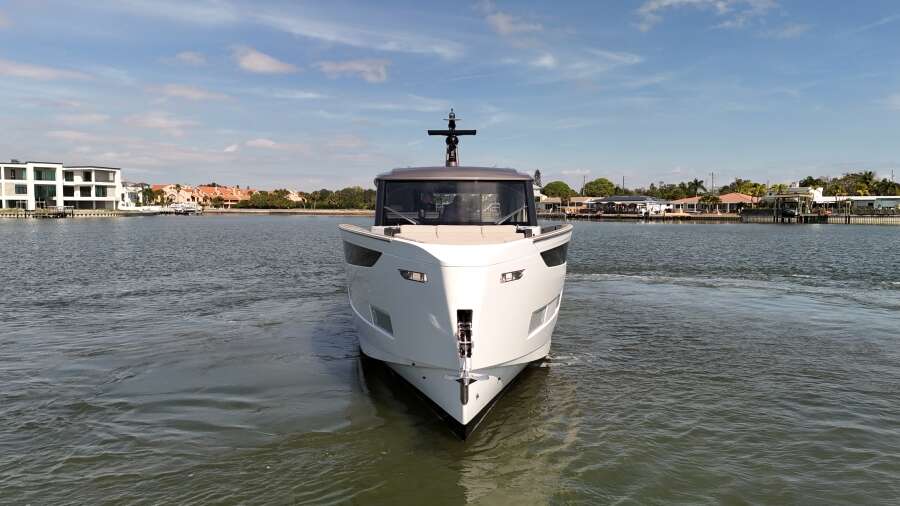 57ft Azimut Yacht For Sale 57ft Azimut Yacht For Sale