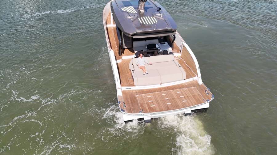 57ft Azimut Yacht For Sale 57ft Azimut Yacht For Sale