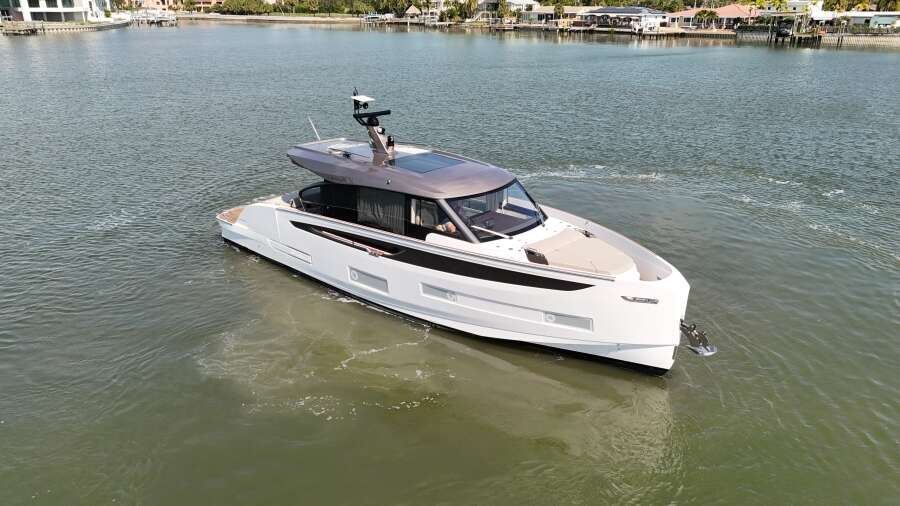 57ft Azimut Yacht For Sale 57ft Azimut Yacht For Sale