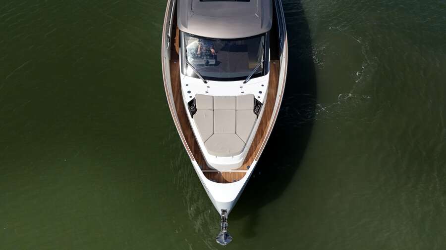 57ft Azimut Yacht For Sale 57ft Azimut Yacht For Sale