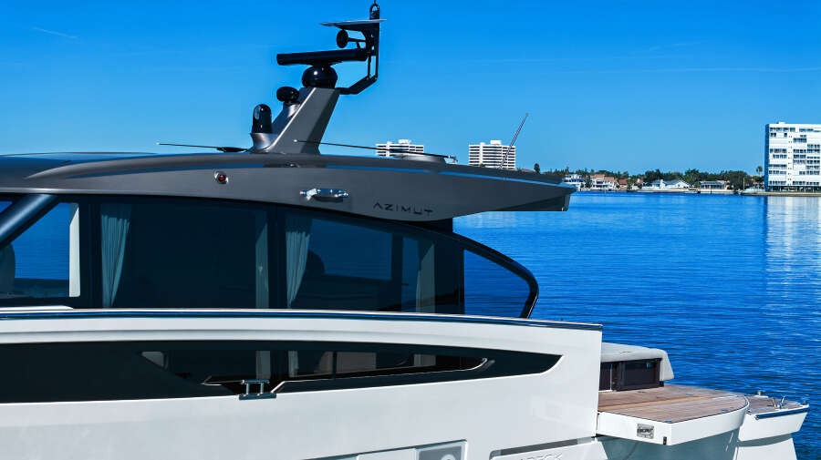 57ft Azimut Yacht For Sale