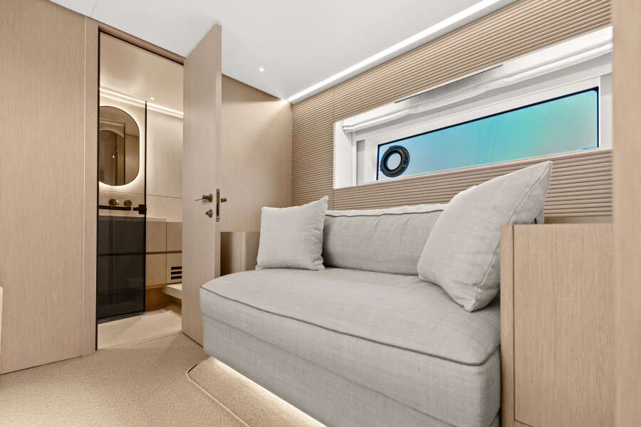 57ft Azimut Yacht For Sale