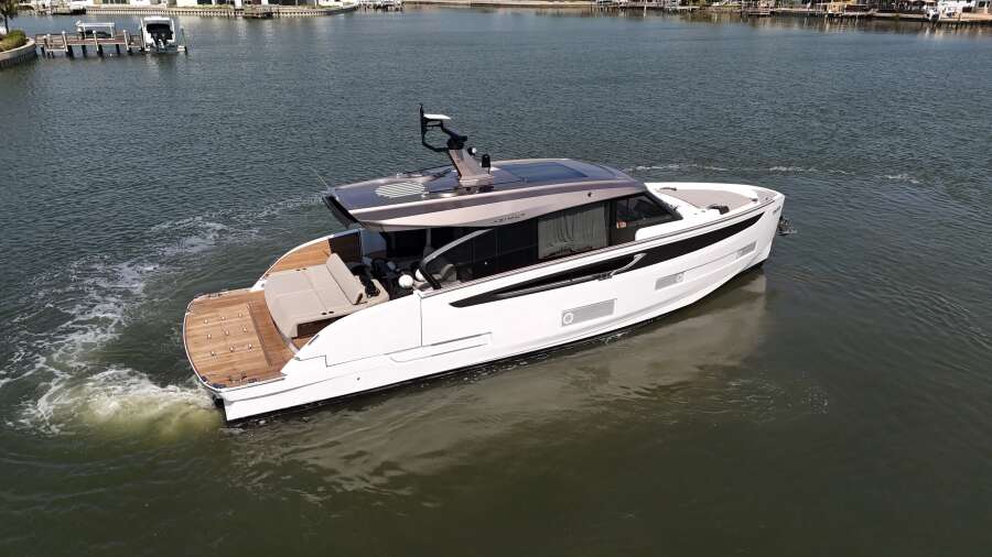 57ft Azimut Yacht For Sale 57ft Azimut Yacht For Sale