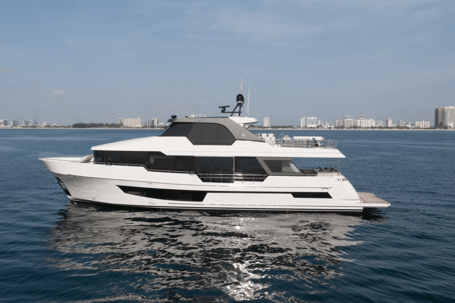 106ft Ocean Alexander Yacht For Sale 106ft Ocean Alexander Yacht For Sale