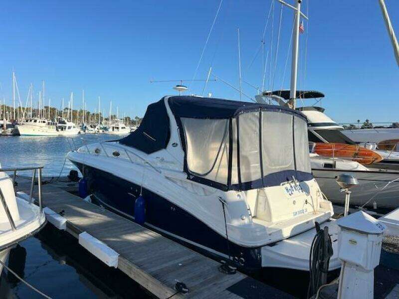 32ft Sea Ray Yacht For Sale