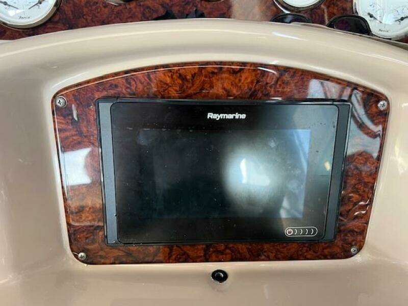 32ft Sea Ray Yacht For Sale