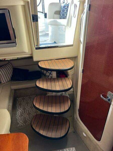 32ft Sea Ray Yacht For Sale