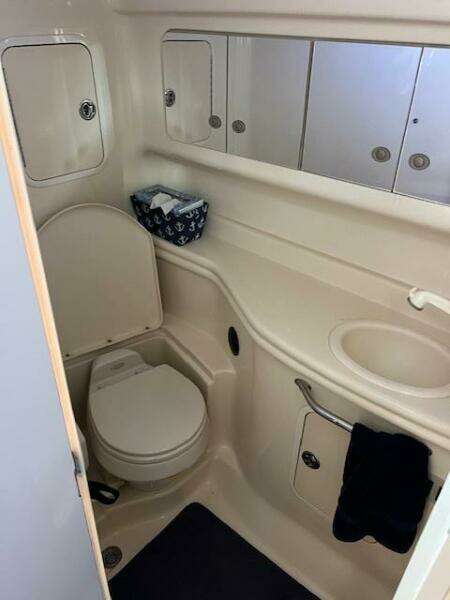 32ft Sea Ray Yacht For Sale