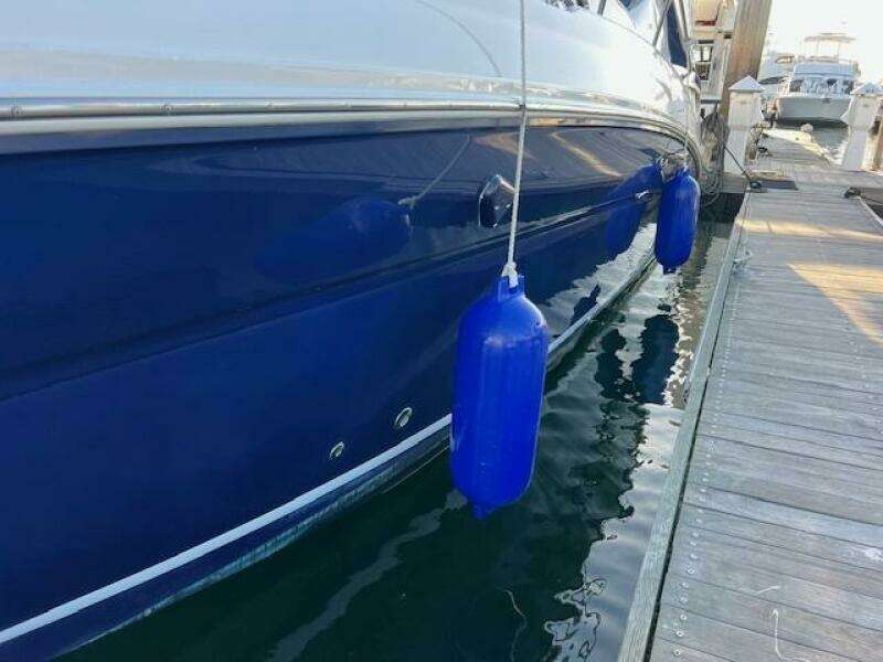 32ft Sea Ray Yacht For Sale