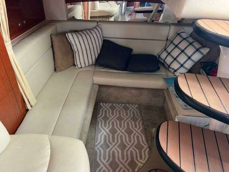 32ft Sea Ray Yacht For Sale