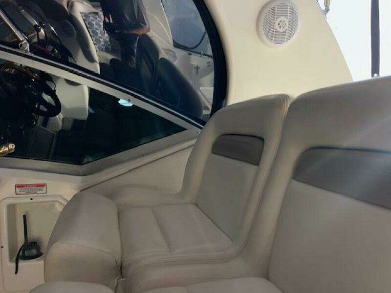 32ft Sea Ray Yacht For Sale