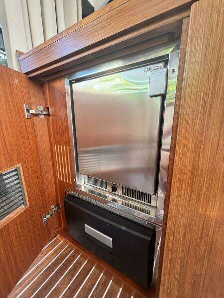 42ft Bavaria Yacht For Sale