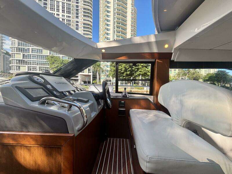 42ft Bavaria Yacht For Sale