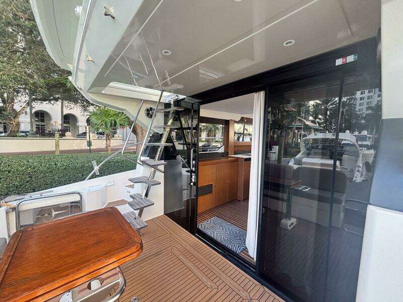 42ft Bavaria Yacht For Sale