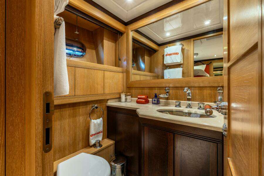 GRAZIADIU 109ft Overmarine Yacht For Sale